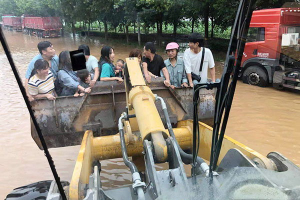 新鄉(xiāng)長(zhǎng)城支援救災(zāi)工作