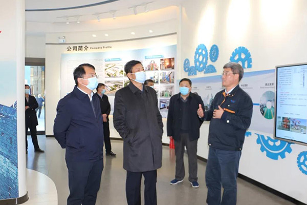 新鄉(xiāng)市人大常委會副主任職偉一行蒞臨長城公司調(diào)研