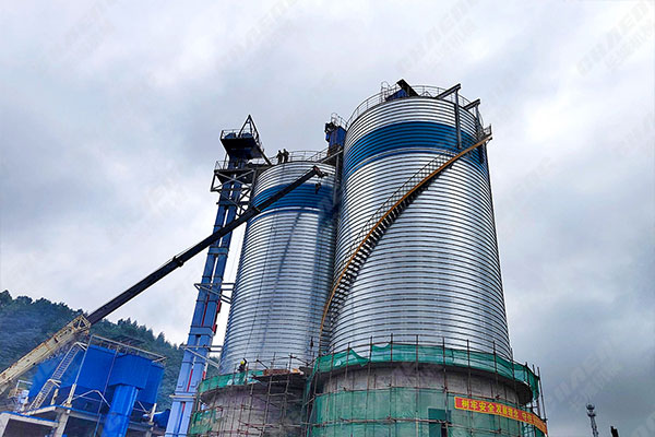 吉林年產(chǎn)30萬(wàn)噸礦粉線項(xiàng)目安裝調(diào)試現(xiàn)場(chǎng)